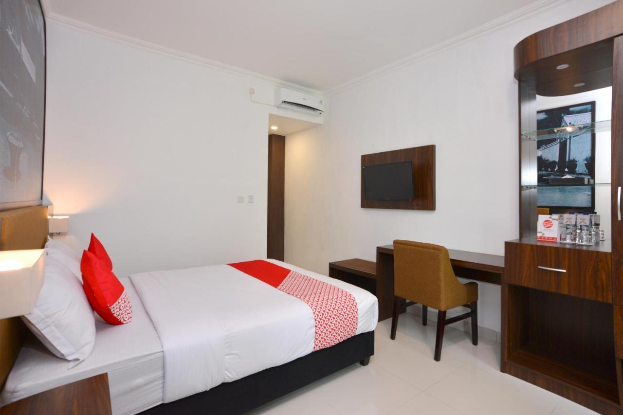 The Edwin Syariah Hotell Ngabean Exteriör bild
